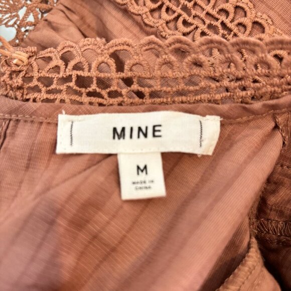 Embroidered Rust color top by MINE, Cap sleeves, Lace finishes, size Med - Picture 3 of 10